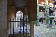 81 Abbazia S. Egidio di Fontanella, cortile